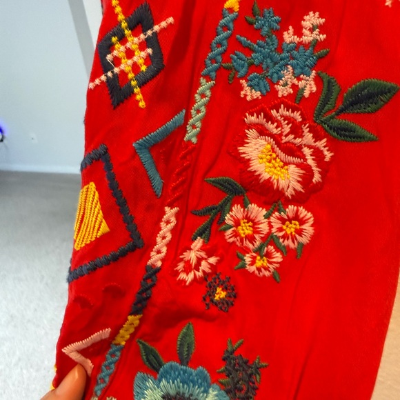 Savanna Jane Boho Embroidered Peasant Blouse - Picture 6 of 7